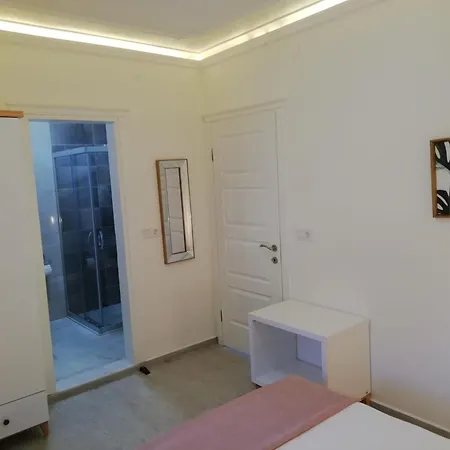 Mazi'da Denize Yakin Ferienhaus Muğla
